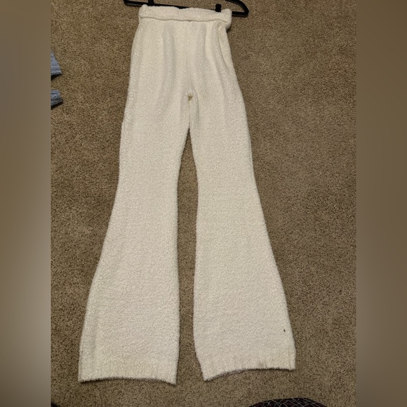 urban outfitters fuzzy white pants - Picture 1 of 2